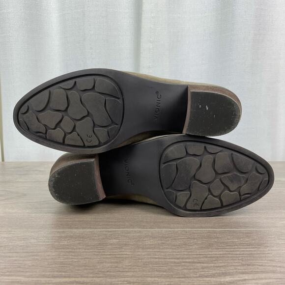 Vionic Stone Tan Gray Suede Cecily Waterproof Block Heel Booties Sz.8.5 - Picture 12 of 16